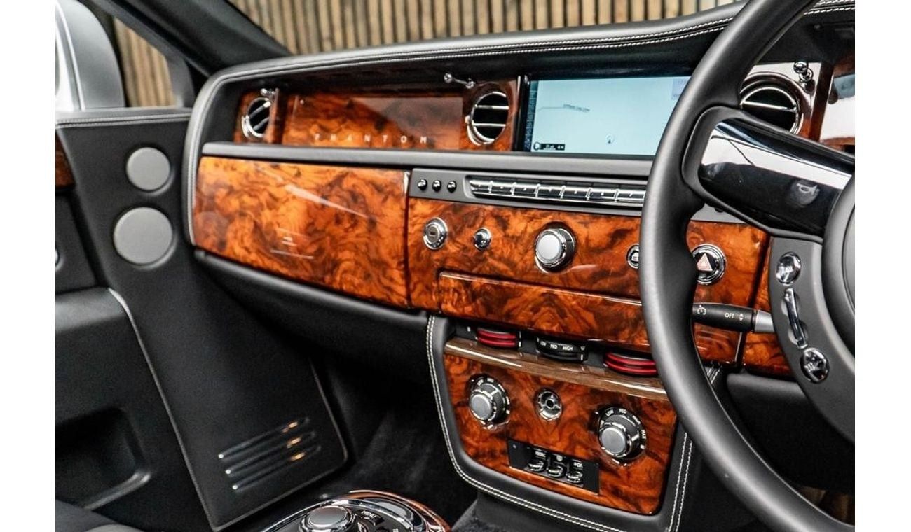 Rolls-Royce Phantom 6.7 V12 Auto Euro 5 4dr RIGHT HAND DRIVE