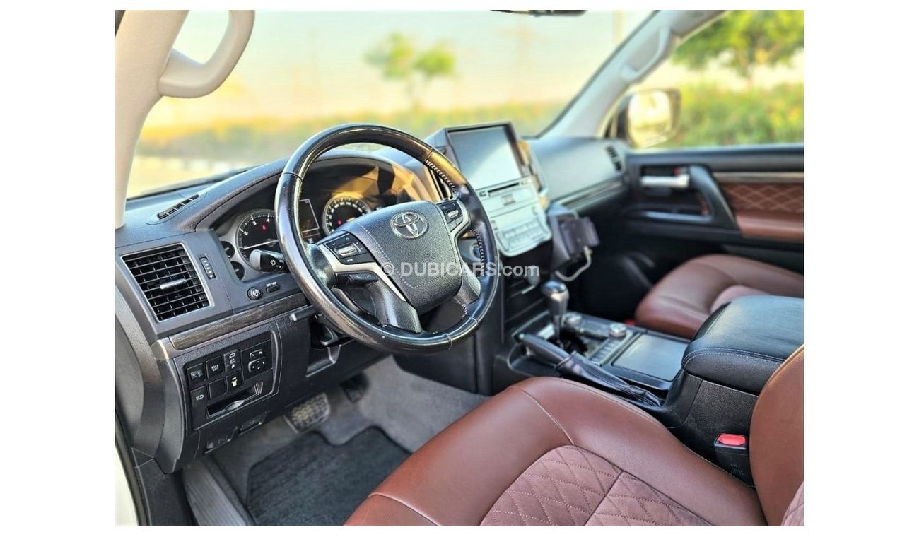 Toyota Land Cruiser GXR GT GRAND TOURING GXR V8 2020 GCC UNDER WARRANTY