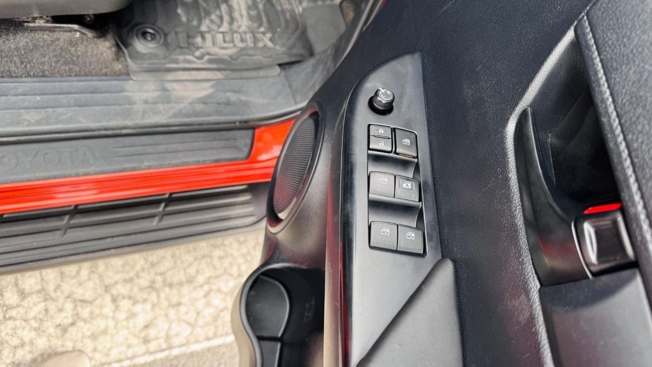 Toyota Hilux FULLY OFF-ROAD MODIFIED | 2.8L DIESEL ENGINE | MANUAL TRANSMISSION | RHD