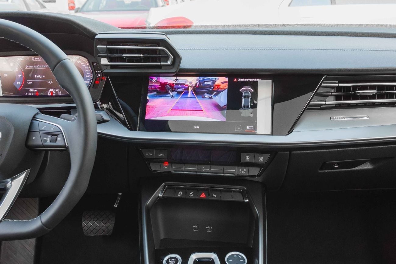 Audi A3 35 TFSI S-LINE Audi A3 1.5T 35 TFSI S-Tronic Sedan 2025 (White)