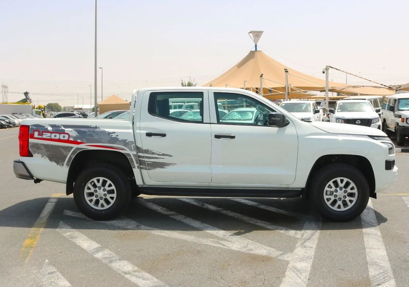 Mitsubishi L200 Triton GLX 4WD 2.4L Petrol MT High Line