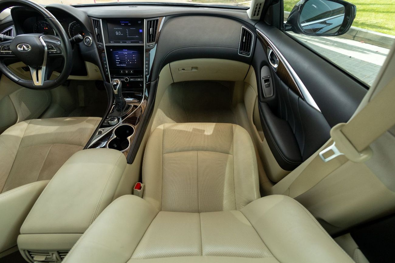 Infiniti Q50 Luxe 3.0L