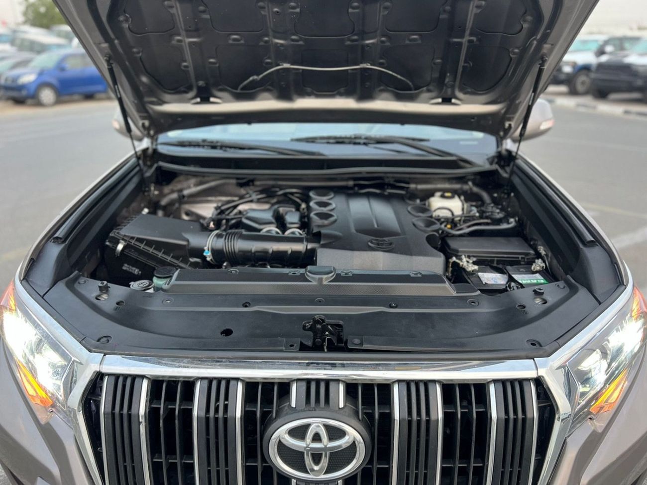 تويوتا برادو 2023 Toyota Prado TXL 4.0L V6  Full Option - AWD 4x4 - Electric Seat - Rear CAM & Sensors - Cool Box