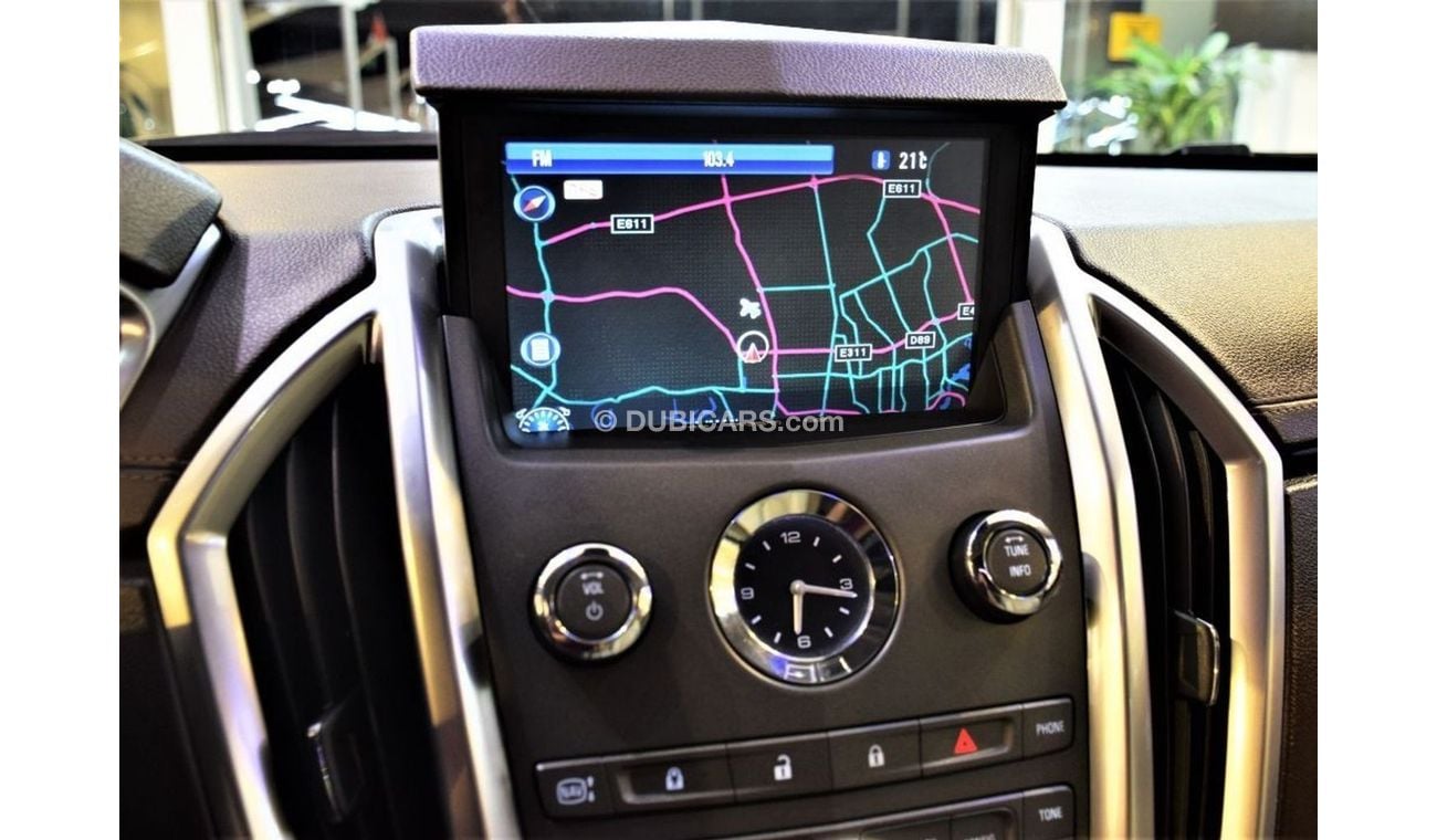 Cadillac SRX AMAZING Cadillac SRX 4 2011 Model!! in White Color! GCC Specs