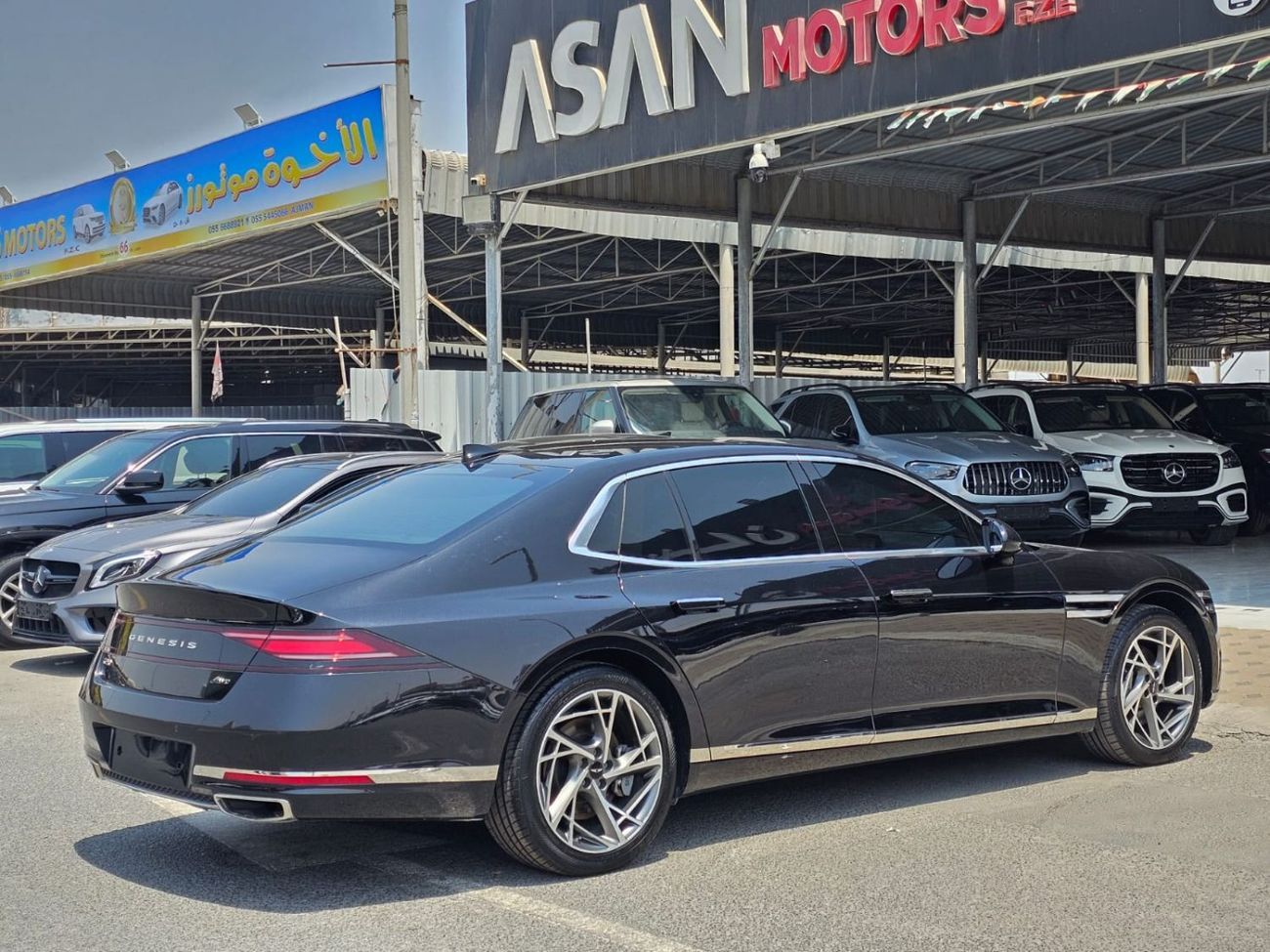 Genesis G90