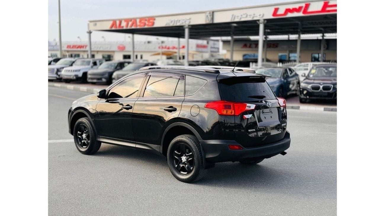 تويوتا راف ٤ -