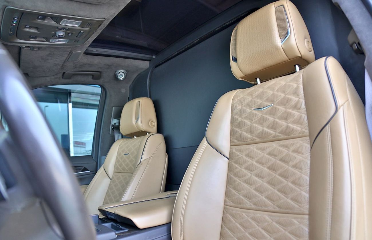 Cadillac Escalade Sport 6.2L AWD Sport 6.2L VIP GCC Specification