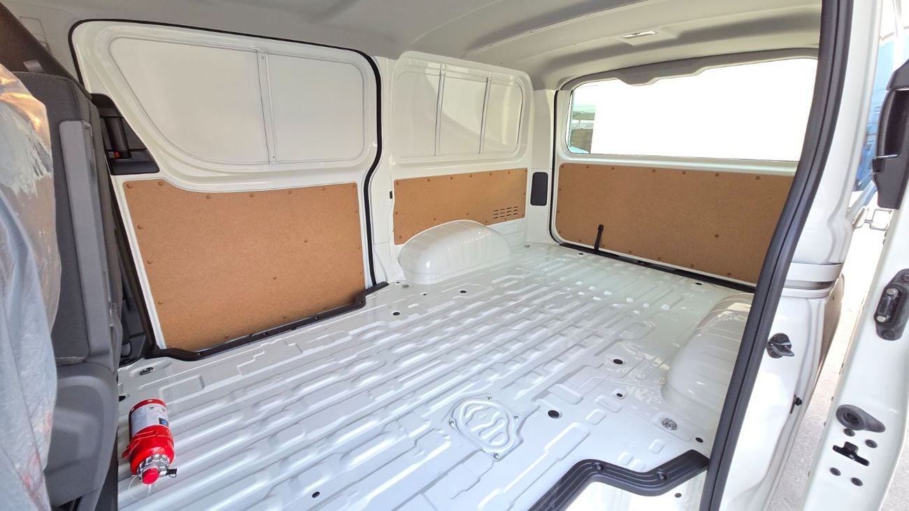 Toyota Hiace TOYOTA HIACE CARGO 3.5L AT MODEL YEAR 2026 COLOR WHITE