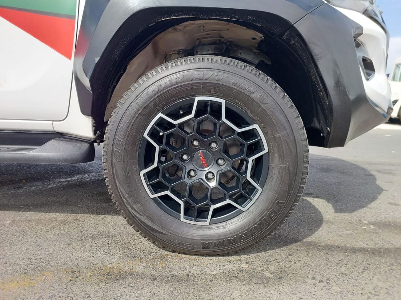 تويوتا هيلوكس GR SPORT (RAMADAN OFFER) TOYOTA HILUX PICKUP RHD 2022 MODEL 2.4 L DIESEL AUTOMATIC(PM70393)