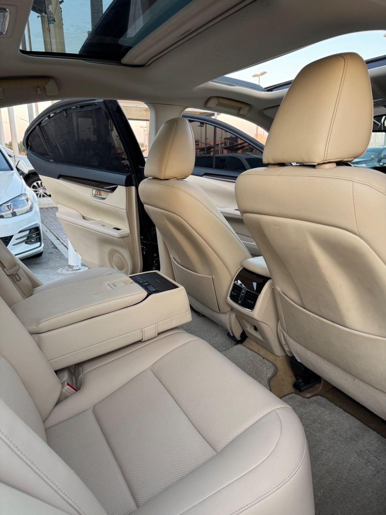 Lexus ES250 Platinum 2.5L