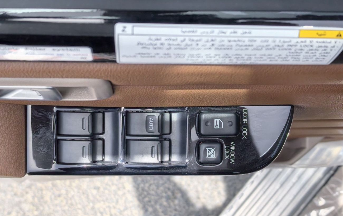 تويوتا لاند كروزر 70 2025 TOYOTA LAND CRUISER 76 2.8L DIESEL 5 DOOR FULL OPTION