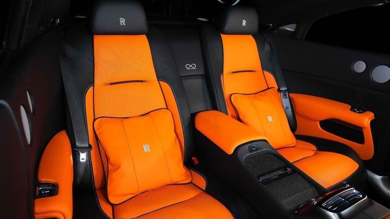 Rolls-Royce Onyx Wraith | LIMITED OFFER  | IMMACULATE CONDITION | BLACK BADGE | 624 HP | 3-YEAR WARRANTY AND SERVICE