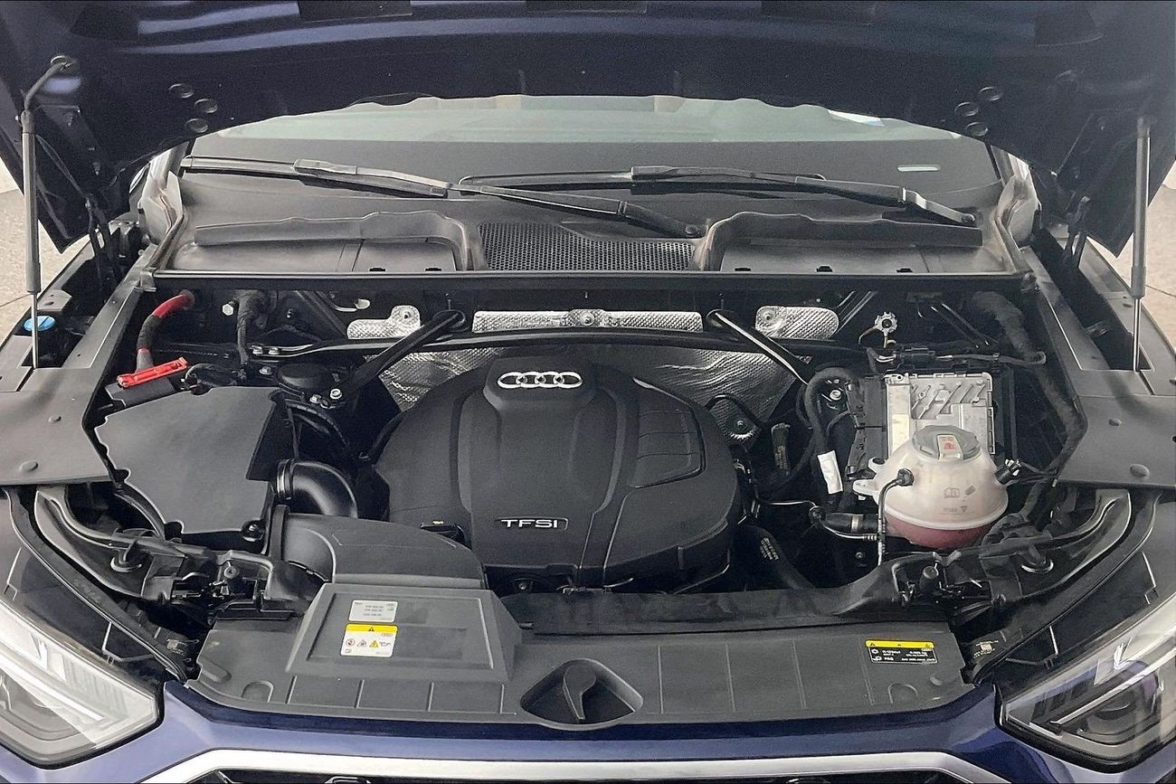 أودي Q5 45 TFSI quattro S-Line & Technology Selection | National Day Celebration | شامل الضمان | 0 ﺪﻔﻋﺓ ﺃﻮﻟﻯ