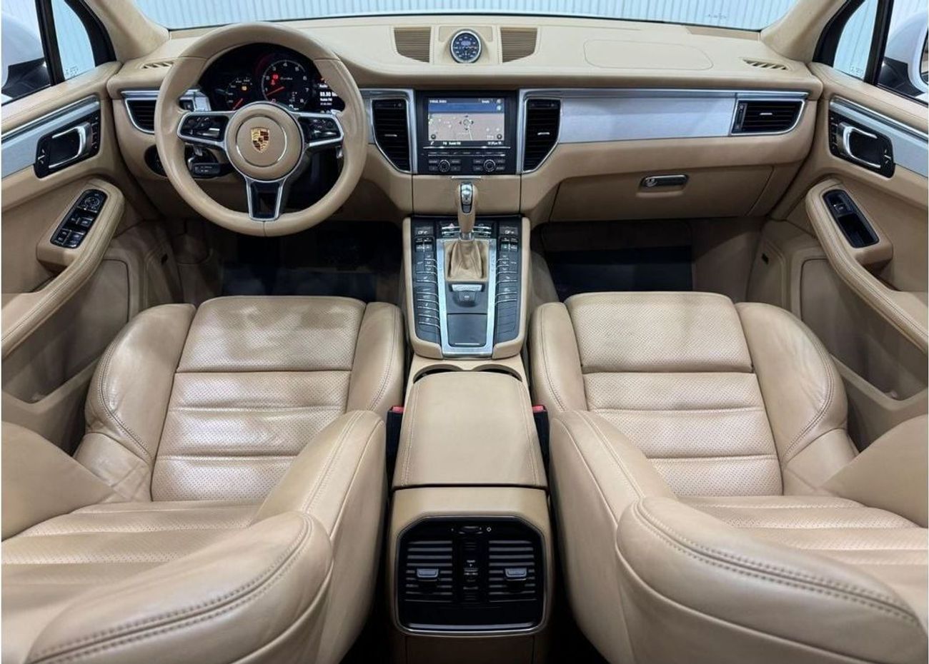 Porsche Macan 2014 Porsche Macan Turbo, Full Agency Service History, Excellent Condition, GCC