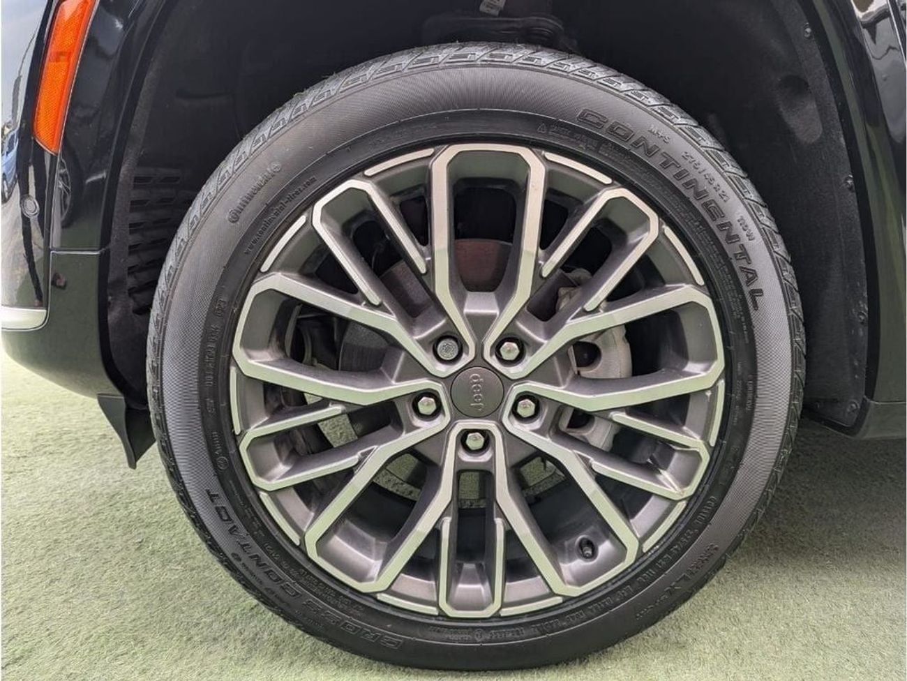 جيب جراند شيروكي Summit Reserve 5.7L JEEP GRAND CHEROKEE SUMMIT 2024 V8 engine 5.7L zero kilometer American clean car