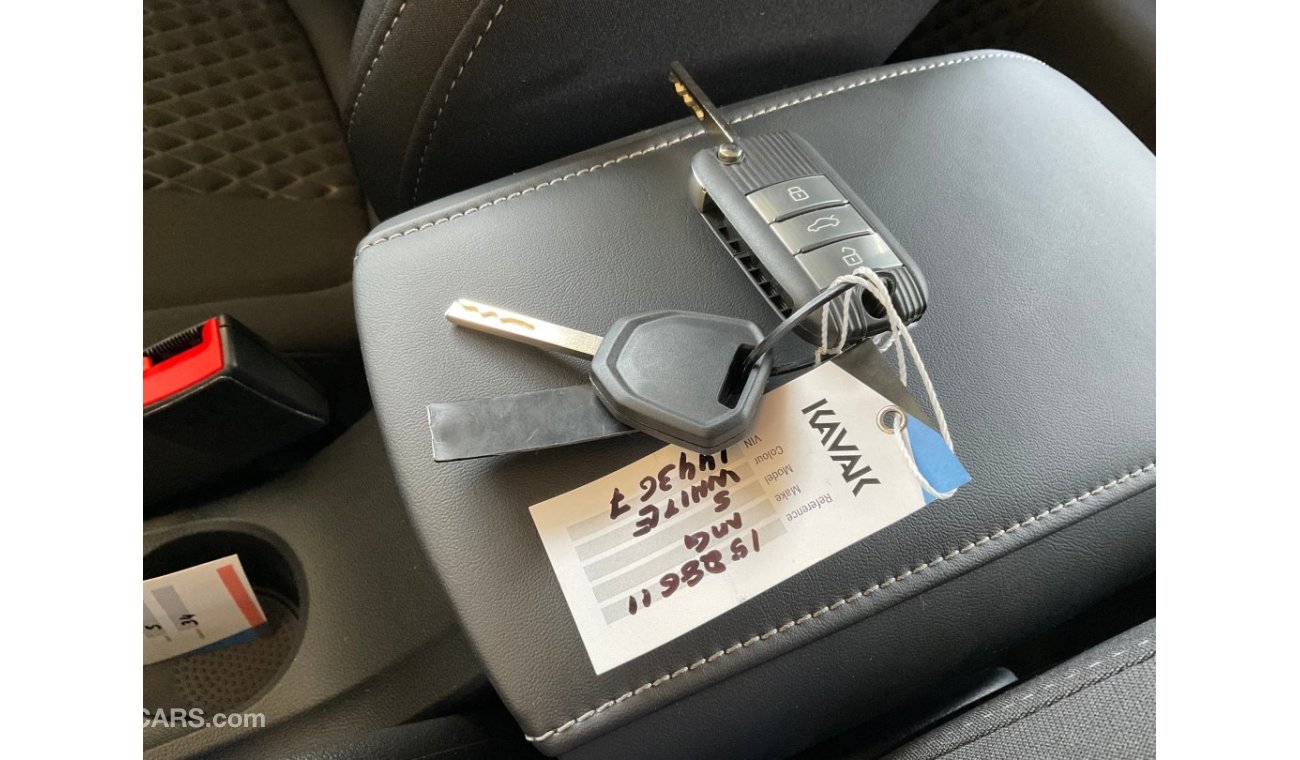 أم جي 5 Standard