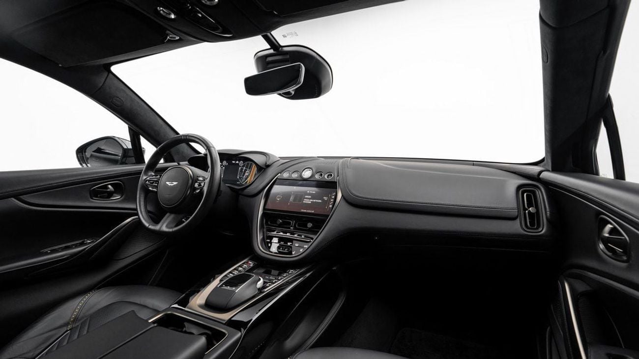 Aston Martin DBX 2021 - GCC - Under Third Party Warranty