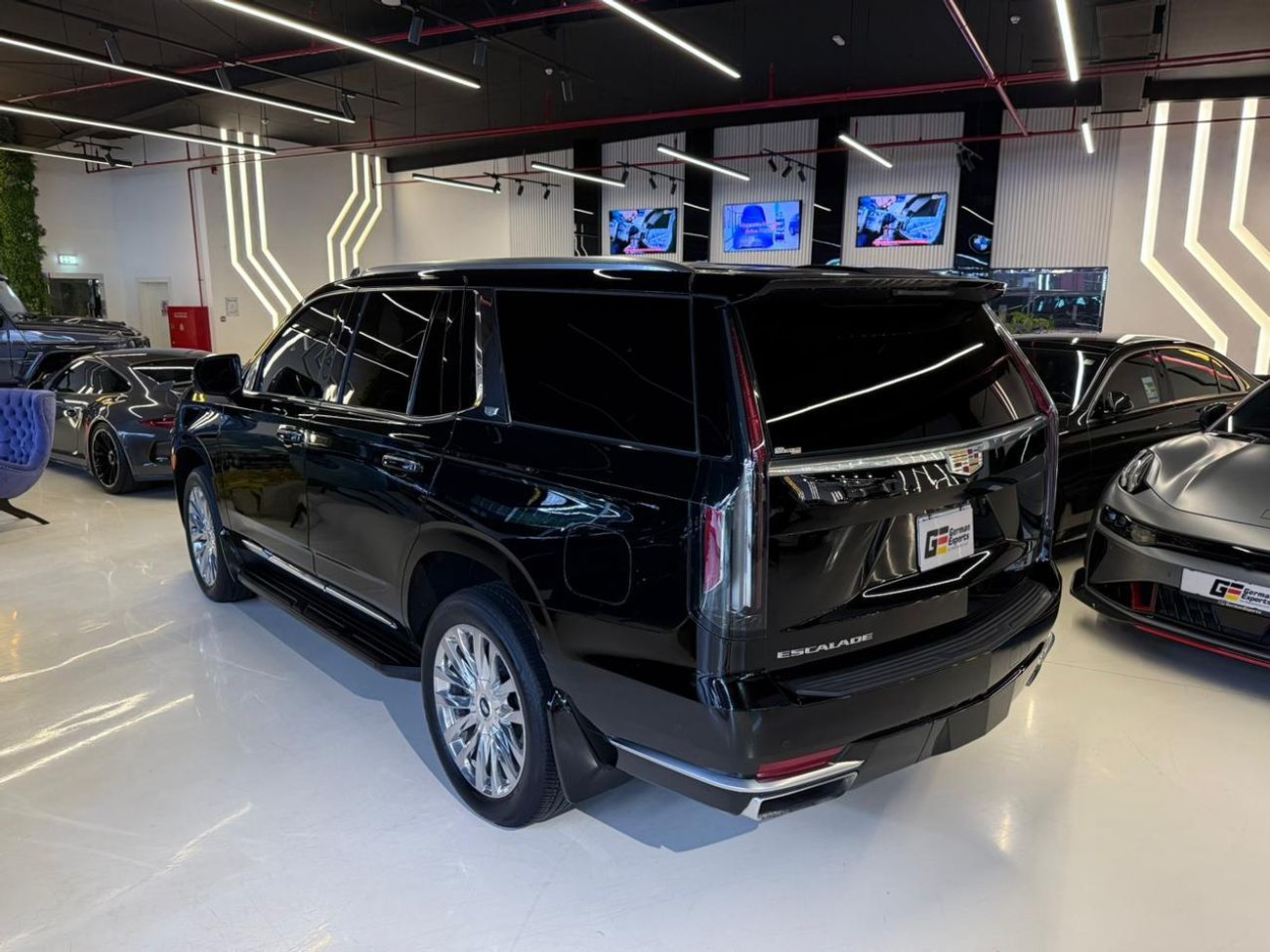 Cadillac Escalade Premium Luxury 6.2L 4WD 2024 Escalade Premium Luxury - Perfect Condition - No accident No paint/ 1st