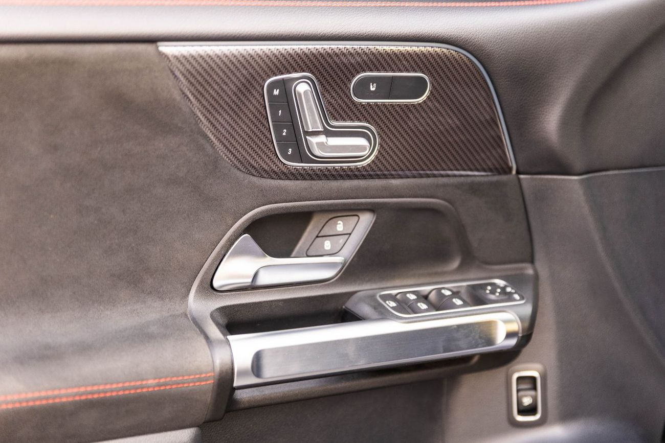 Mercedes-Benz GLB 35 2021 MERCEDES BENZ GLB 35