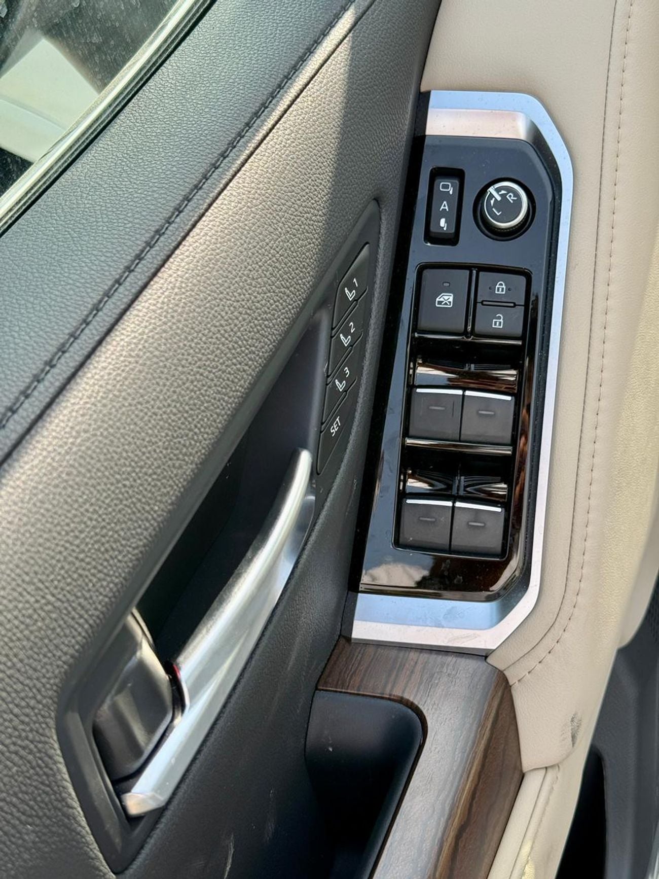 تويوتا لاند كروزر Toyota Land Cruiser VXR 3.5L 2026 White