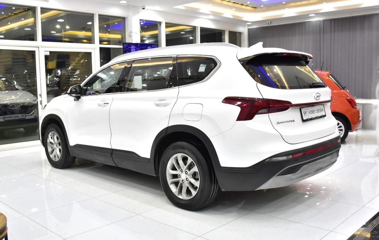 هيونداي سانتا في EXCELLENT DEAL for our Hyundai SantaFe ( 2023 Model ) in White Color GCC Specs