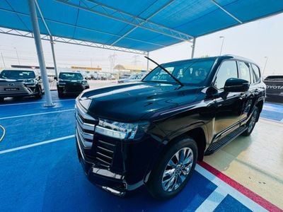 تويوتا لاند كروزر GXR 3.5 لتر · 6 أسطوانات · ناقل حركة أوتوماتيكي · هجين · سيارة رياضية متعددة الاستخدامات/كروس أوفر · دفع
