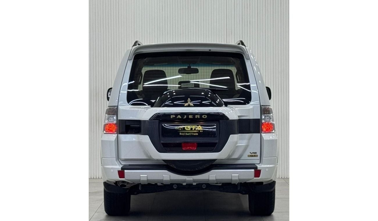 Mitsubishi Pajero GLS Mid 3.8L (243 HP) 2020 Mitsubishi Pajero GLS V6, Warranty, Full Mitsubishi Service History, Low