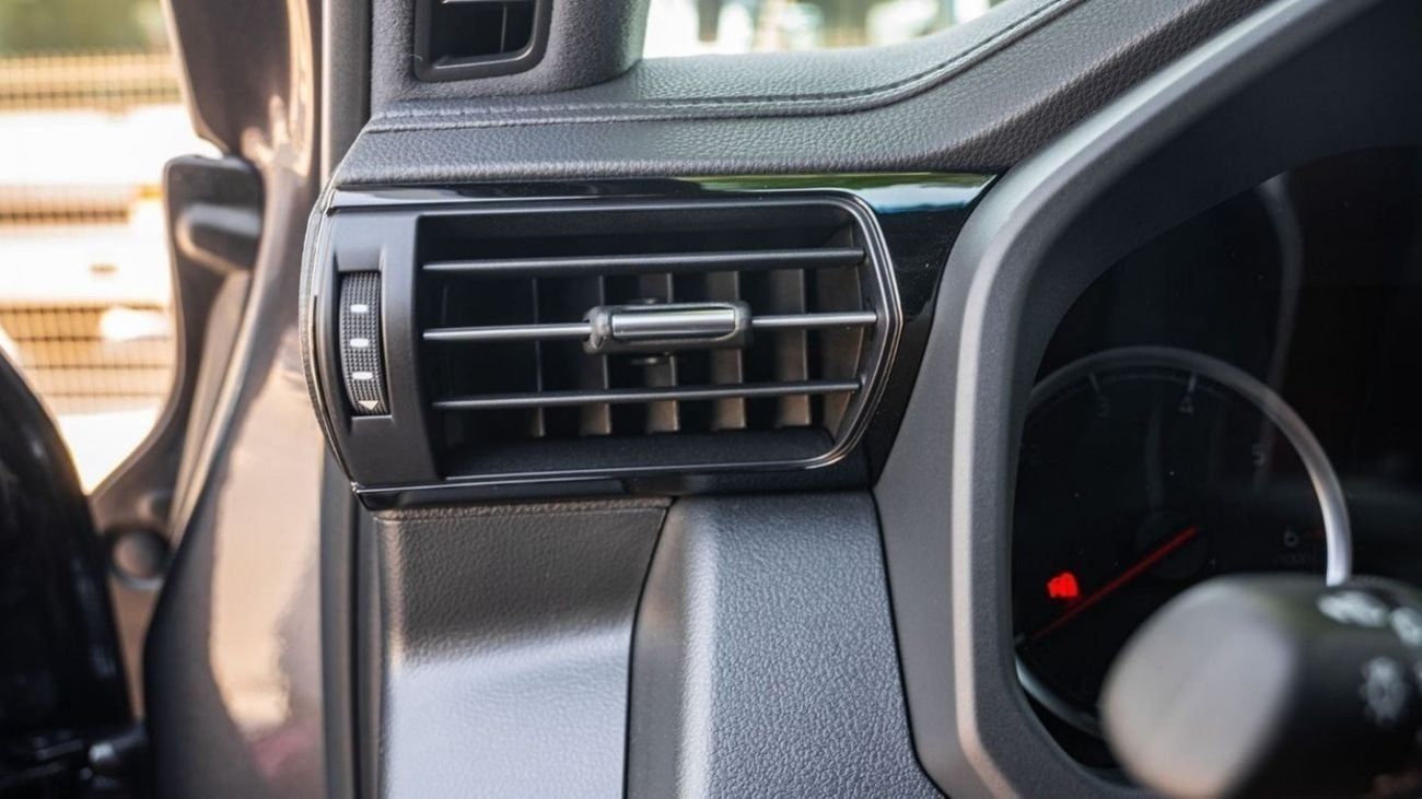 Toyota Land Cruiser VXR 3.3L