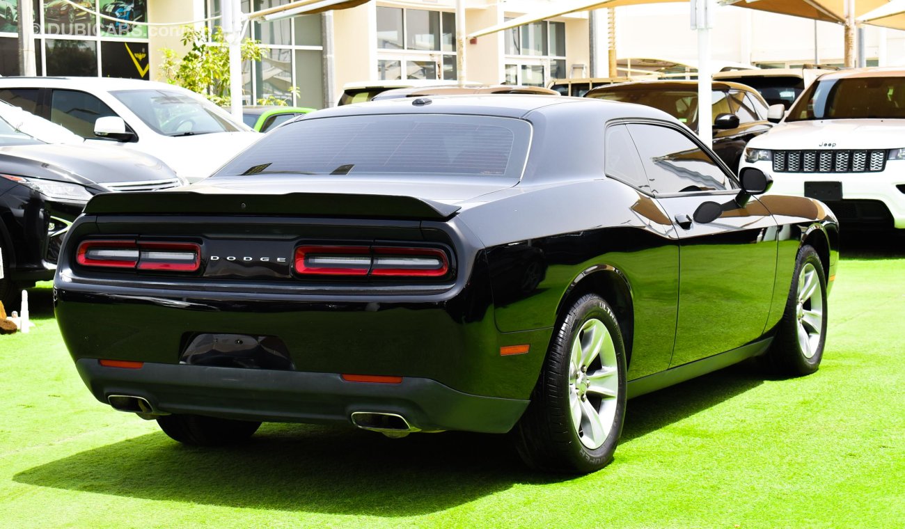 Dodge Challenger