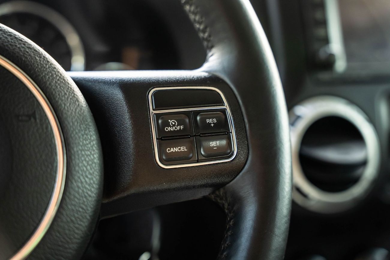 جيب رانجلر Sahara 3.6L A/T