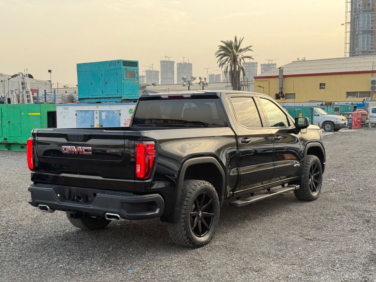 GMC Sierra 5.3L V8 AT4 Regular Cab (AWD) 2021 5.3L V8 AT4 1500 4x4 CANADA SPEC
