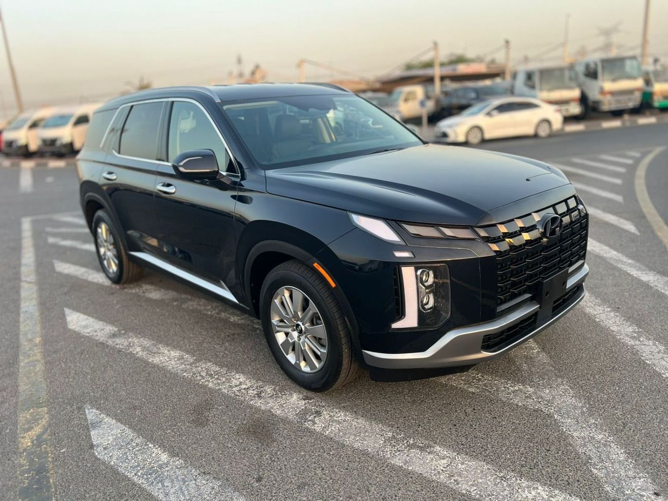 Hyundai Palisade 2024 Hyundai Palisade Sel - 3.8L V6 - Auto Trunk - Leather & Electric Seats - Key Engine Start Optio