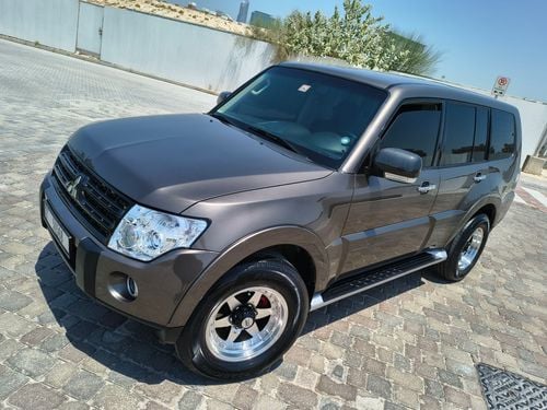 Mitsubishi Pajero GLS MIDLINE
