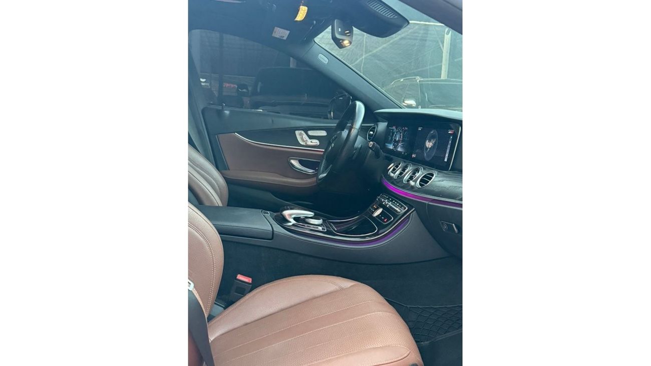 Mercedes-Benz E300 Std