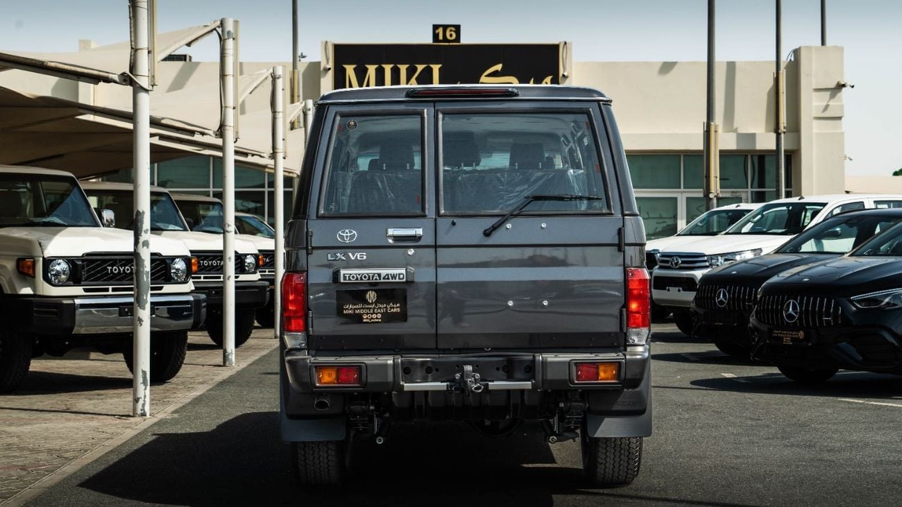 Toyota Land Cruiser 70 LC 76 | 4.0L | V6 | M/T | 2025
