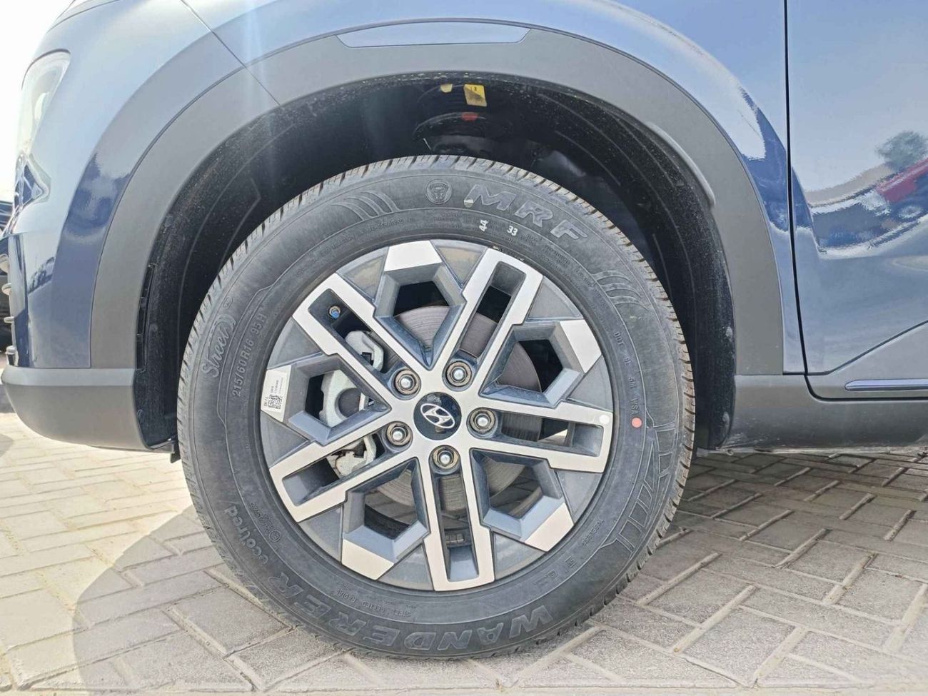 هيونداي فنيو Premier Plus Turbo/ DUAL TONE 1.0L V4/ SUNROOF/ FULL OPTION (CODE # VEN10AF)