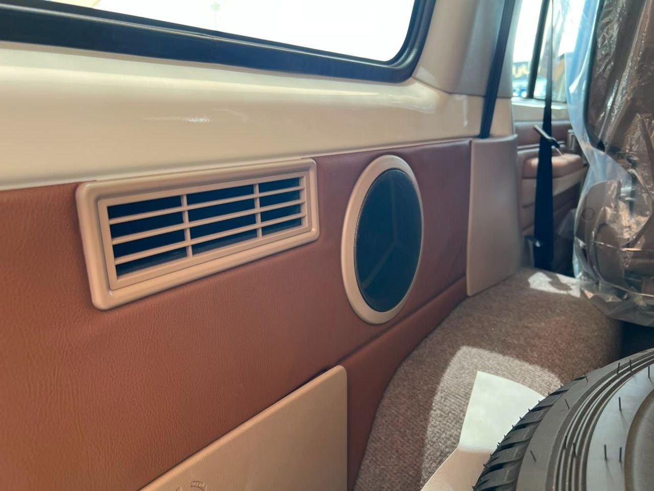 Toyota Land Cruiser 70 LC76 LX
