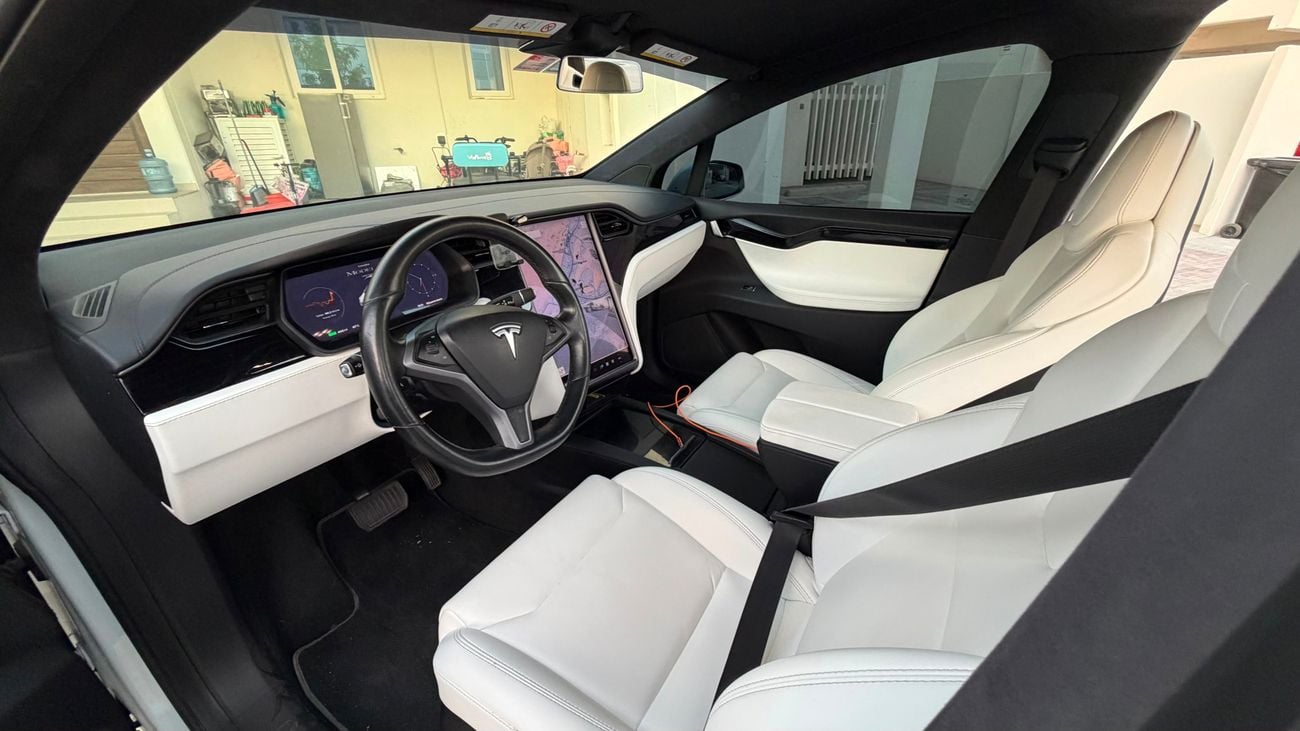 Tesla Model X LONG RANGE