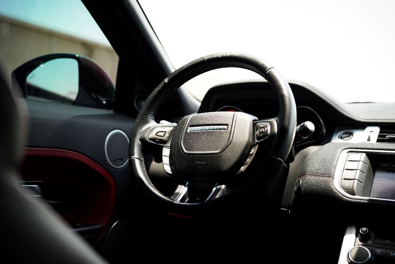 Land Rover Range Rover Evoque HSE Dynamic 2.0L (5 Door)