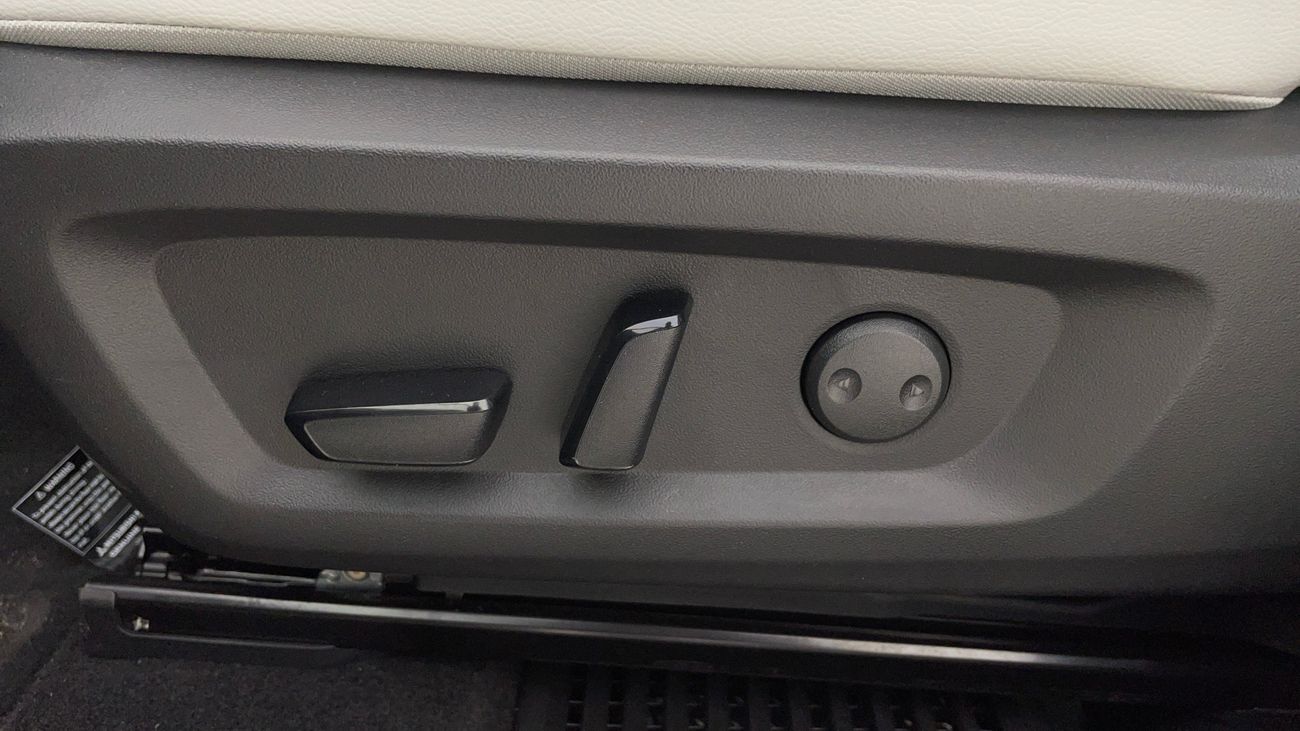 Mitsubishi Outlander PREMIUM 2.5 | Zero Down Payment | Home Test Drive