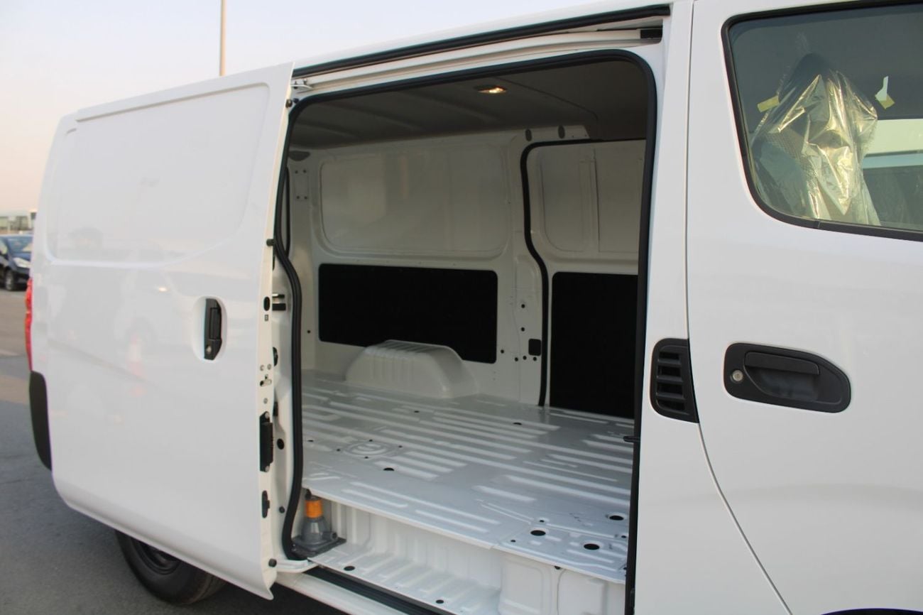 Nissan Urvan NISSAN URVAN 2.5L PETROL 3 SEATER DELIVERY VAN STD ROOF
