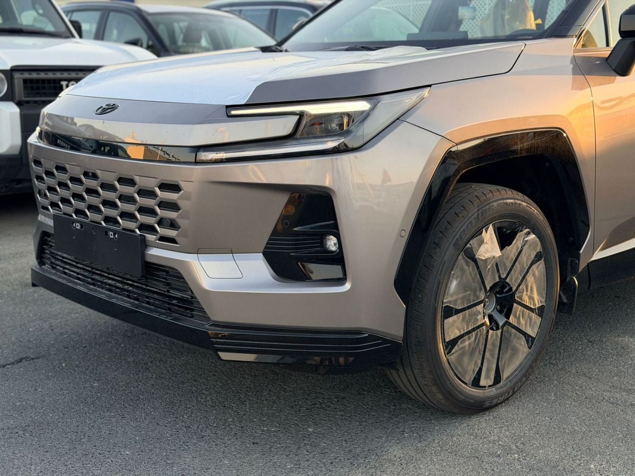 Toyota RAV4 Toyota Rav4 2026 2.5L Hybrid petrol Gcc saudi spec XSE Black edition 360⁰camera Bluetooth system cru