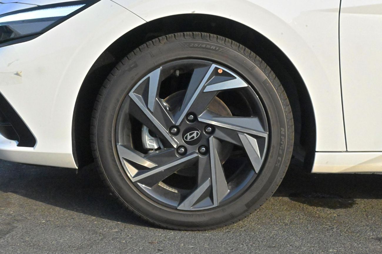هيونداي إلانترا Hyundai Elantra 1.5L 2025