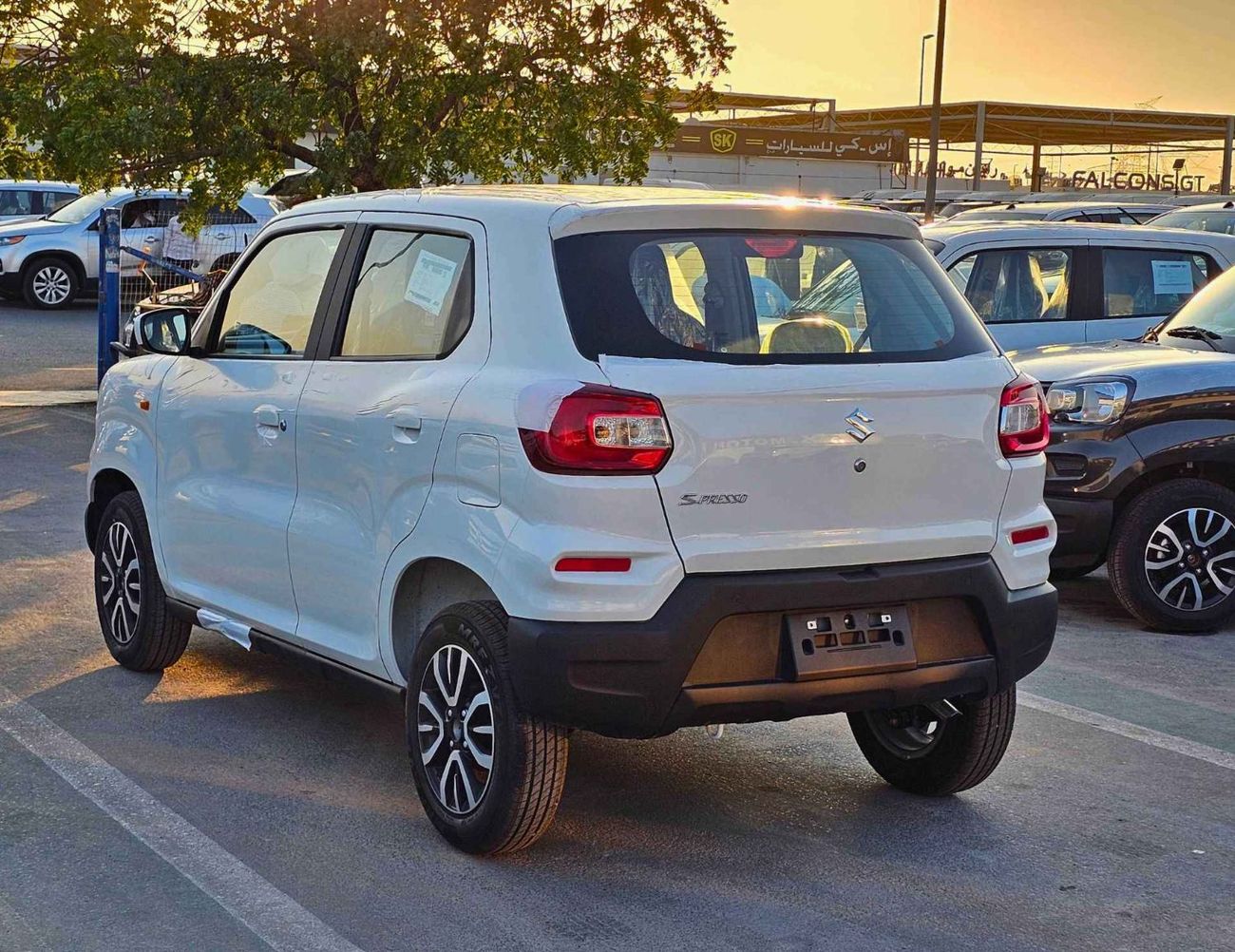 سوزوكي اسبريسو GL / 1.0L V3 A/T PETROL / ALLOY RIMS (CODE # SSPAGL)