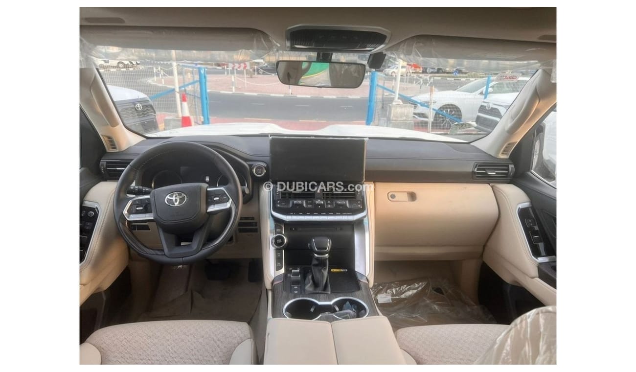 تويوتا لاند كروزر Toyota Land Cruiser VX 2022 Model 3.5L Petrol  White  Color