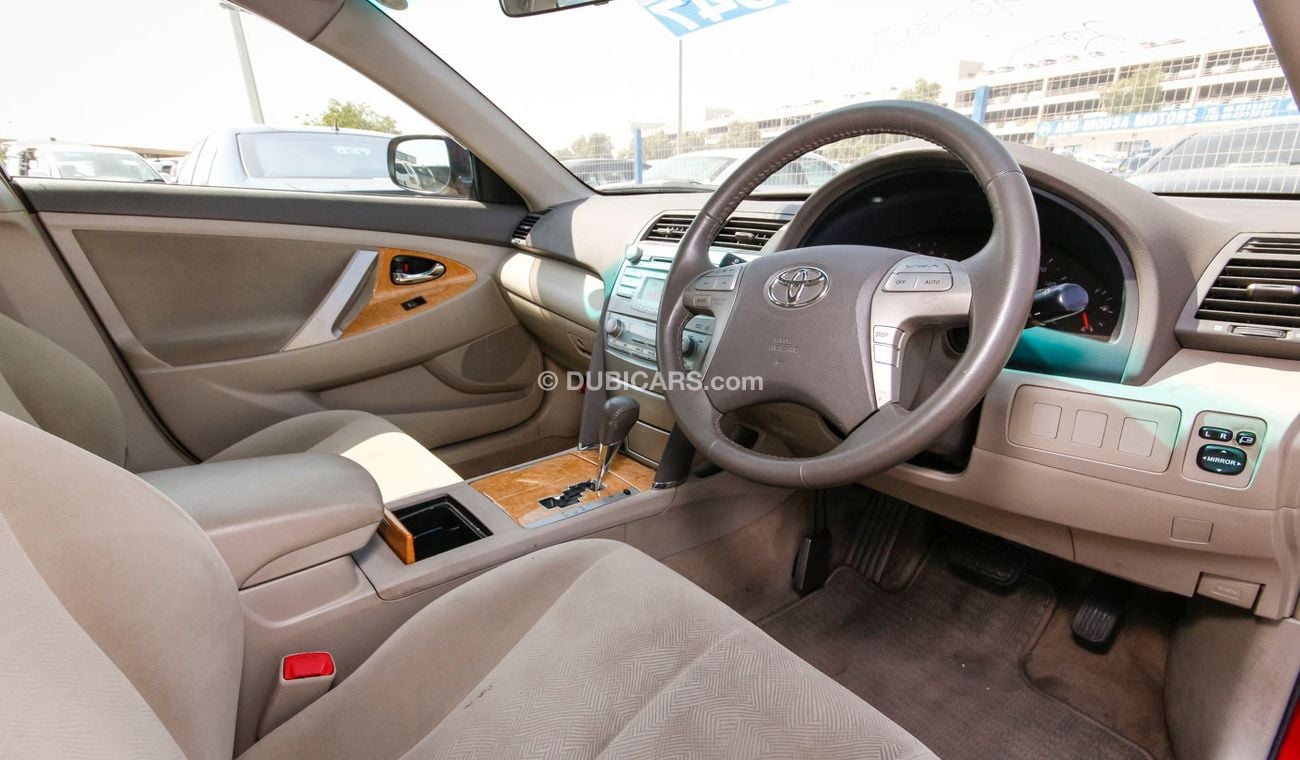 تويوتا كامري G