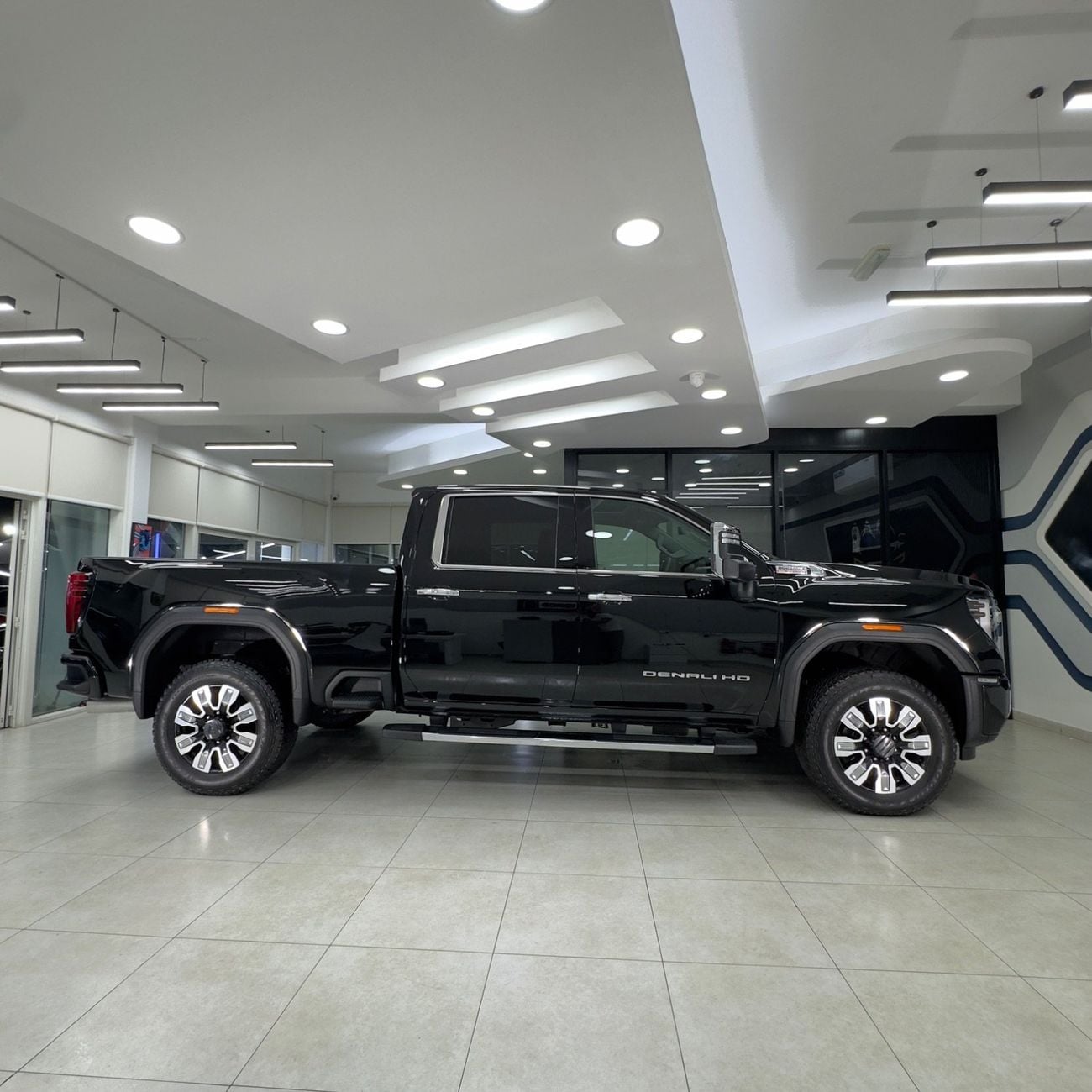 GMC Sierra Denali 6.6L Diesel