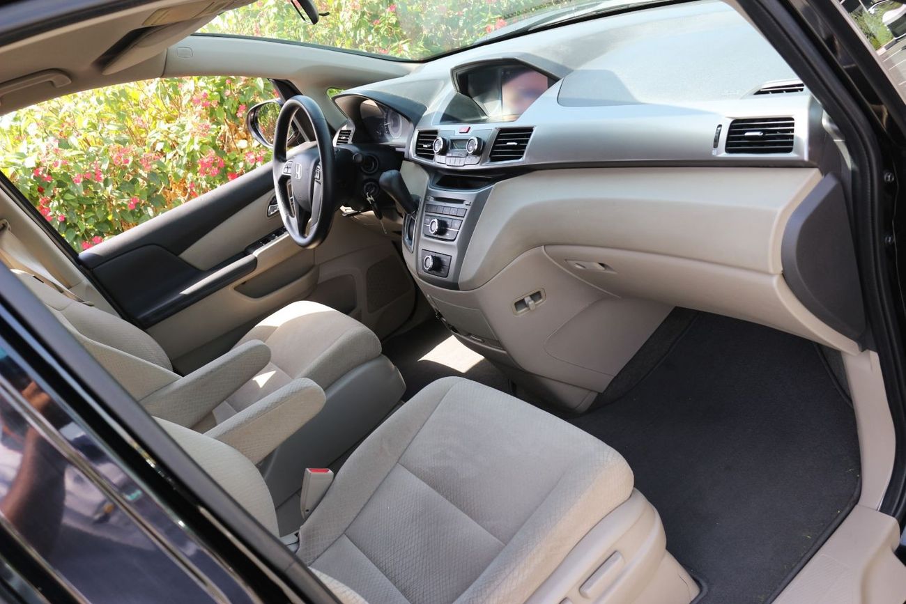 هوندا أوديسي LX هوندا اوديسي 2016 خليحي 8 ركاب صبغ وكاله