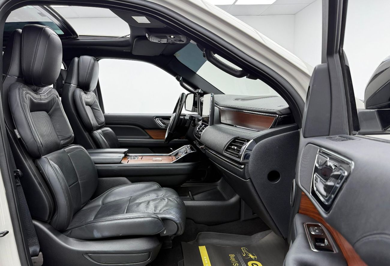 Lincoln Navigator Presidential 3.5L 2019 Lincoln Navigator Presidential, Warranty, Full Lincoln Service History, 8 Sea