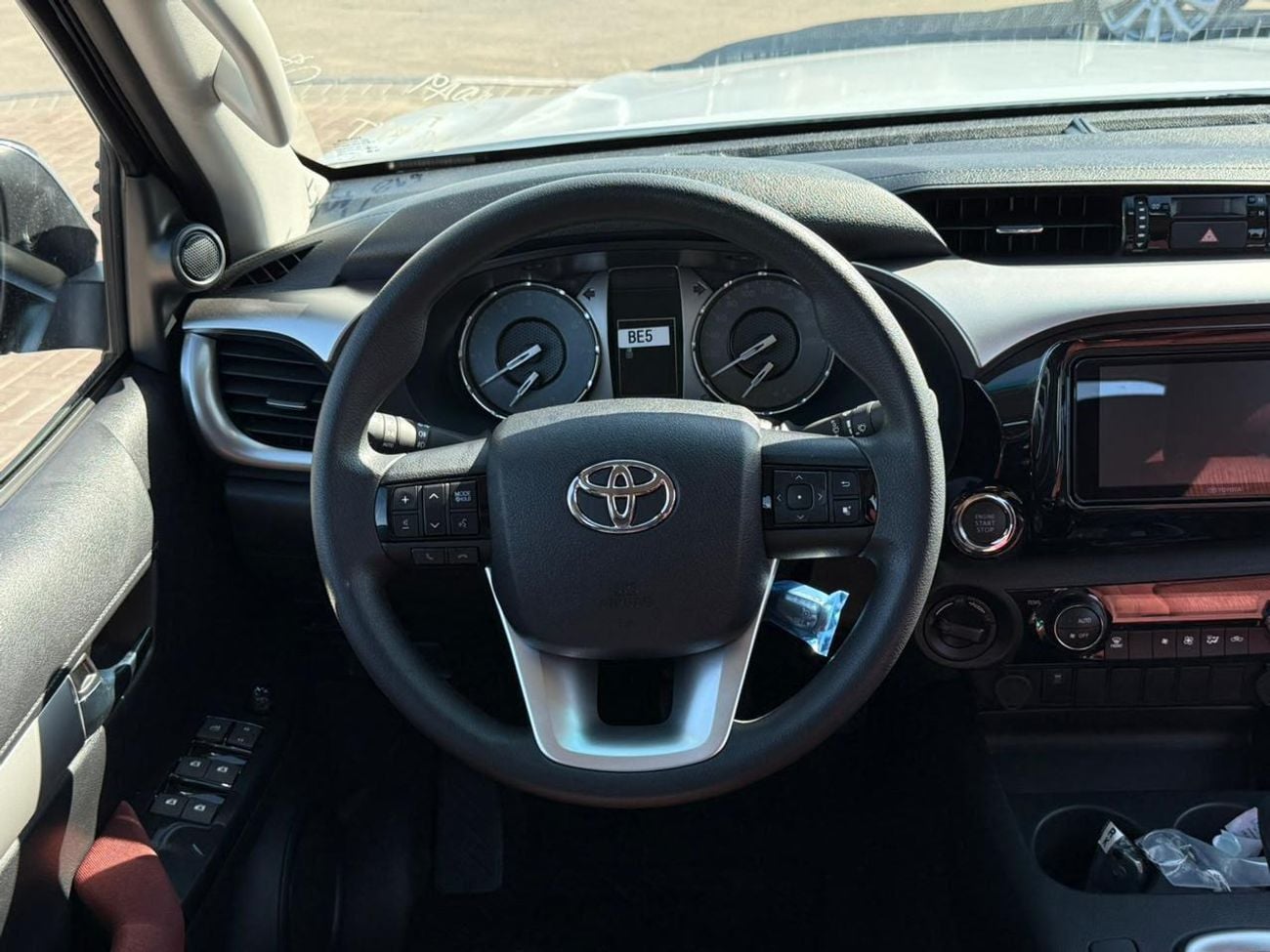 Toyota Hilux SR5 2.7L Petrol 4WD 2026 Export Price @ 137,500 AED